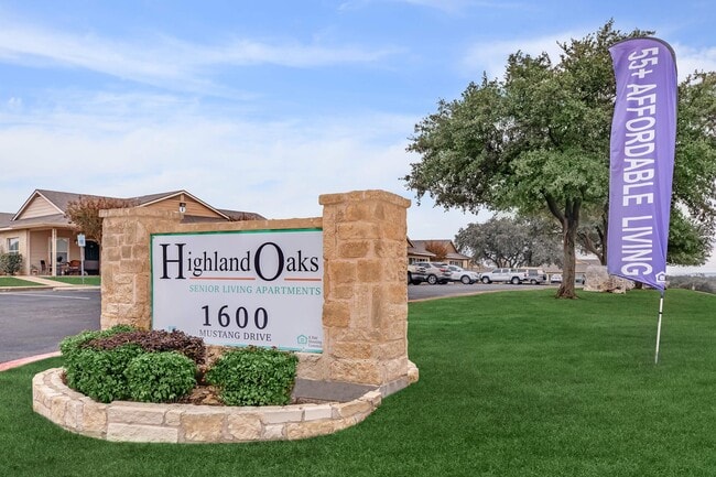 Highland Oaks 55+ Community
