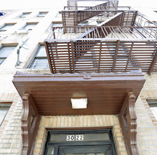 3022 Holland Ave in Bronx, NY - Foto de edificio - Building Photo