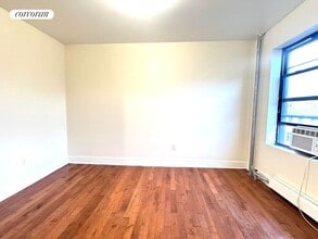 145 Borinquen Pl in Brooklyn, NY - Building Photo - Building Photo