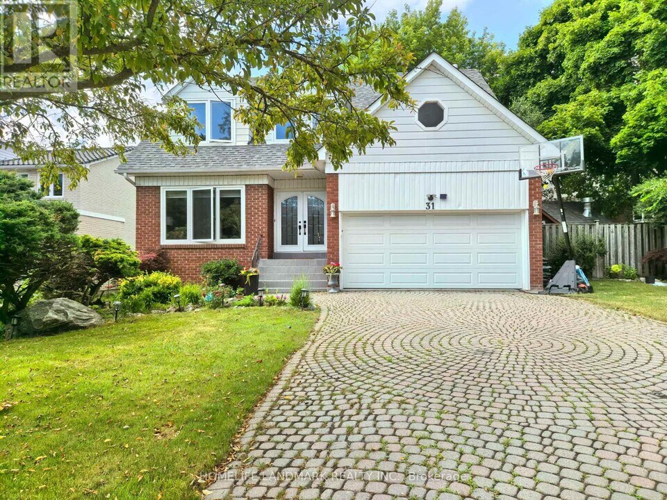 31 German Mills Rd in Markham, ON - Building Photo
