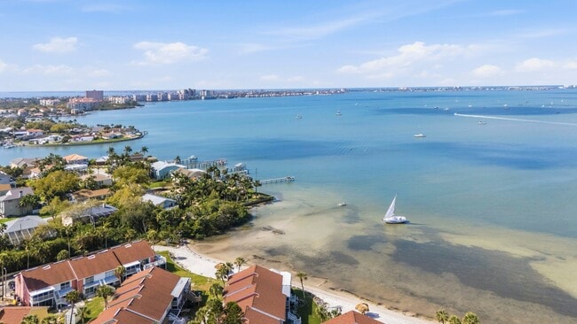 3595 41st Ln S, Unit 48B in St. Petersburg, FL - Building Photo - Building Photo