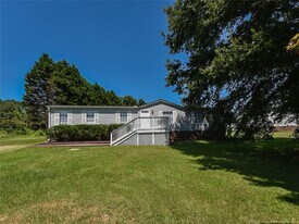 6124 Heath Hawkins Ct in Willow Spring, NC - Building Photo