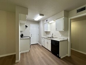 1029 Southcliff Dr in Portland, TX - Building Photo - Building Photo