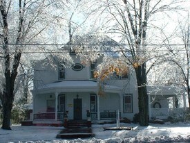 328 Davie Ave in Statesville, NC - Building Photo