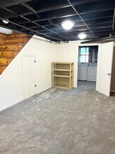 906 Pine Heights Ave in Baltimore, MD - Foto de edificio - Building Photo