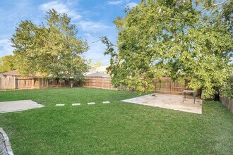 8723 Rocky Valley Dr in Houston, TX - Building Photo - Building Photo
