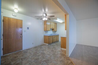 Newport Apartments in San Leandro, CA - Building Photo - Building Photo