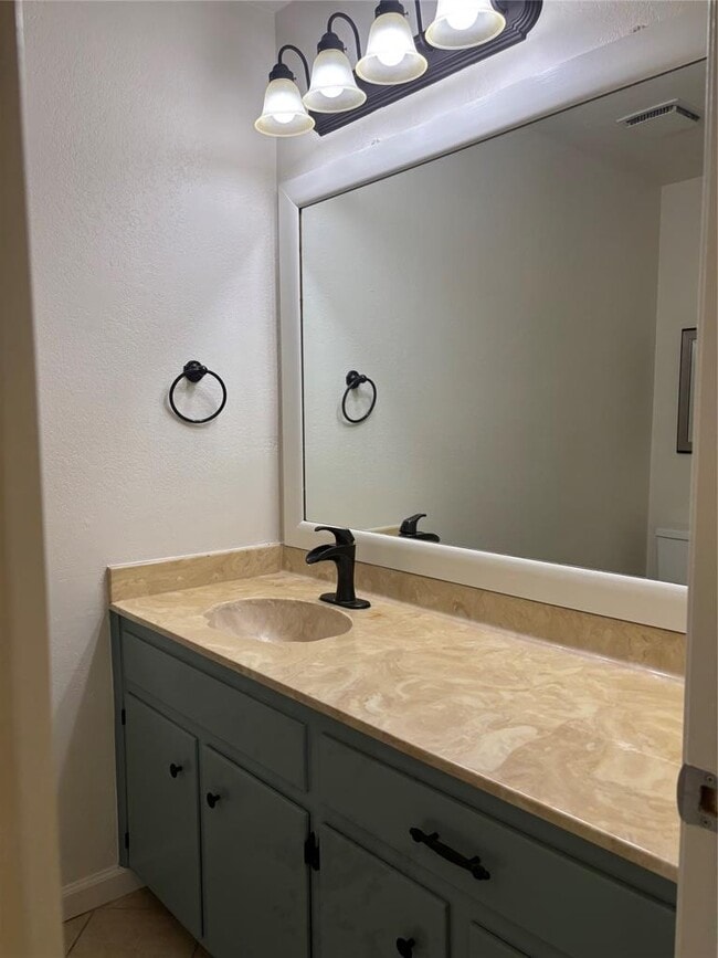 6605 Danwood Dr in Austin, TX - Building Photo - Building Photo