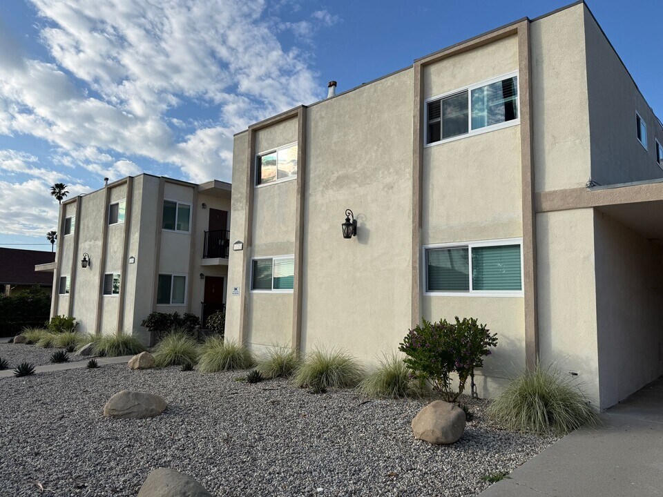 1171 Meta St in Ventura, CA - Building Photo