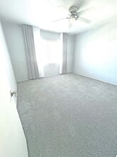 941 N Oleander Ave, Unit 3 in Daytona Beach, FL - Building Photo - Building Photo