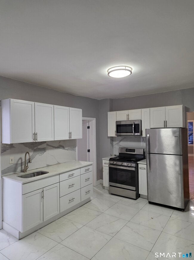 11 Truman St in New Haven, CT - Building Photo - Building Photo