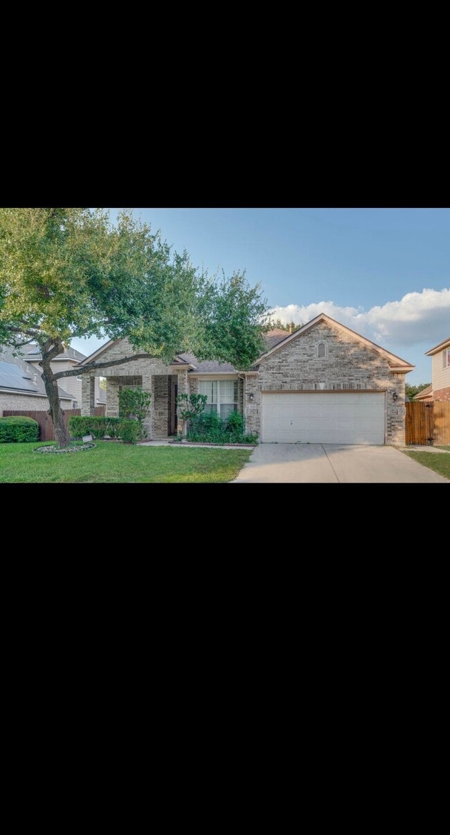 3035 Fall Crest Dr in San Antonio, TX - Building Photo - Building Photo