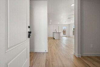 8319 24th St in Lubbock, TX - Building Photo - Building Photo