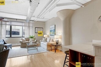 96 South St, Unit 4-3 in Boston, MA - Building Photo - Building Photo