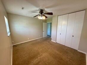 8701 Bayberry Pl in Plantation, KY - Foto de edificio - Building Photo