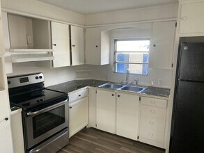 5 Tavares Rd in Mount Dora, FL - Building Photo - Building Photo