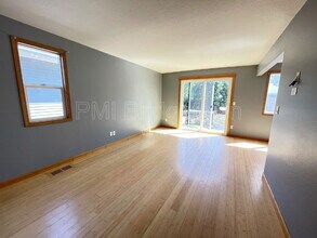 4704 NE 28th Ave in Portland, OR - Building Photo - Building Photo