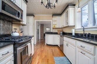 308 Ballston Ave in Saratoga Springs, NY - Building Photo - Building Photo