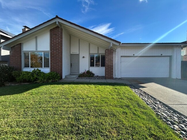 property at 4407 Red Maple Ct