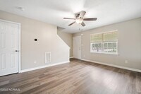 1000 Banister Loop photo'