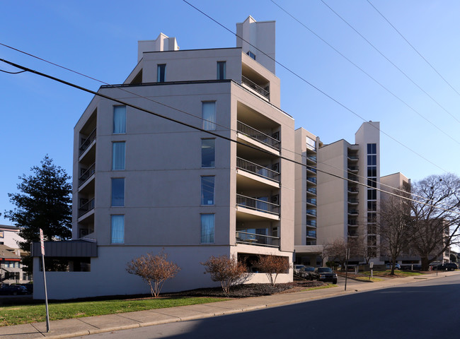 University Square Condominiums in Nashville, TN - Building Photo - Building Photo