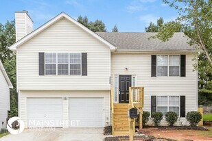 4258 Ward Bluff Dr in Ellenwood, GA - Building Photo