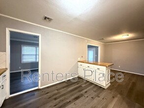 4839 S Vancouver Ave in Tulsa, OK - Foto de edificio - Building Photo
