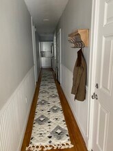 83 Brook St, Unit 2R in Brookline, MA - Foto de edificio - Building Photo