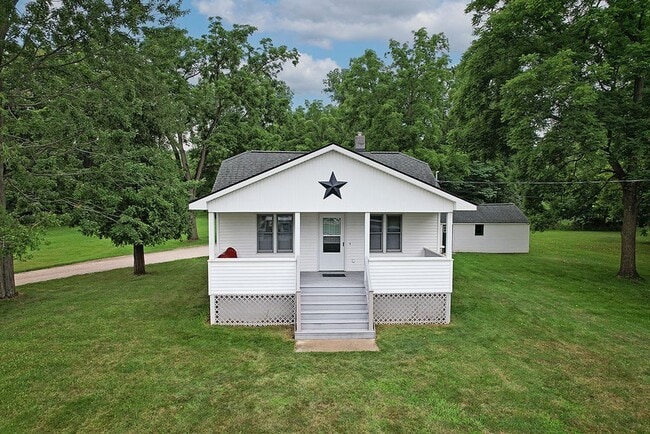 property at 3346 34th St SW