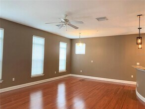 4511 Legacy Park Dr in Tampa, FL - Building Photo - Building Photo