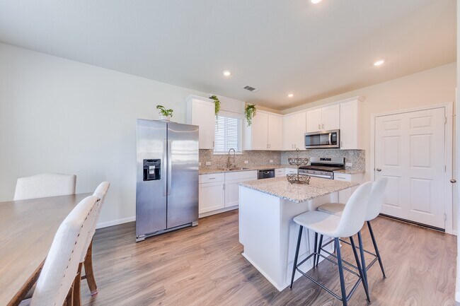 10207 Cannons Run Way