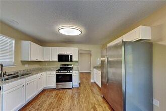 230 Farm St in Hiram, GA - Building Photo - Building Photo