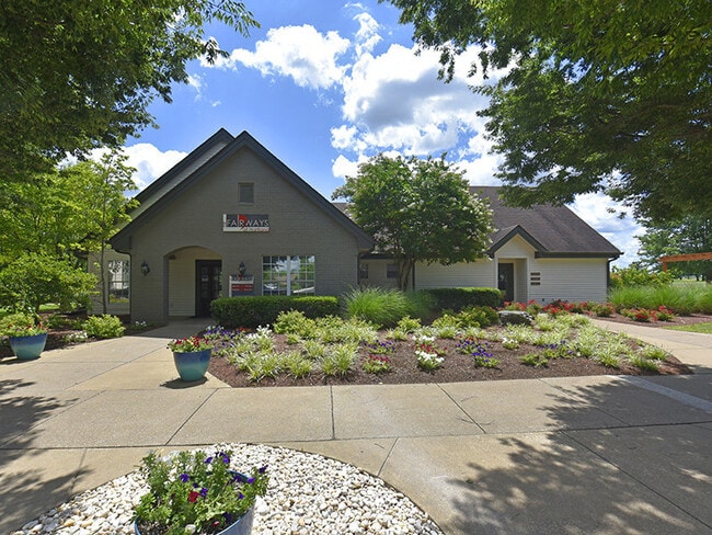 Fairways at Hartland in Bowling Green, KY - Foto de edificio - Building Photo