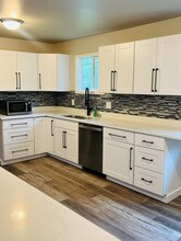 1209 Ramona St in Anchorage, AK - Building Photo - Building Photo