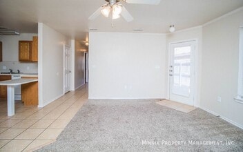 515 N Clinton Ave in Lubbock, TX - Building Photo - Building Photo