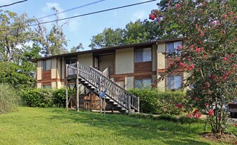 740 Pointe Ct in Tallahassee, FL - Building Photo