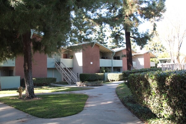 Redlands Oasis in Redlands, CA - Building Photo - Building Photo