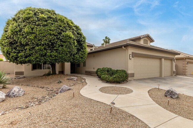 9843 E Sunburst Dr in Sun Lakes, AZ - Building Photo - Building Photo