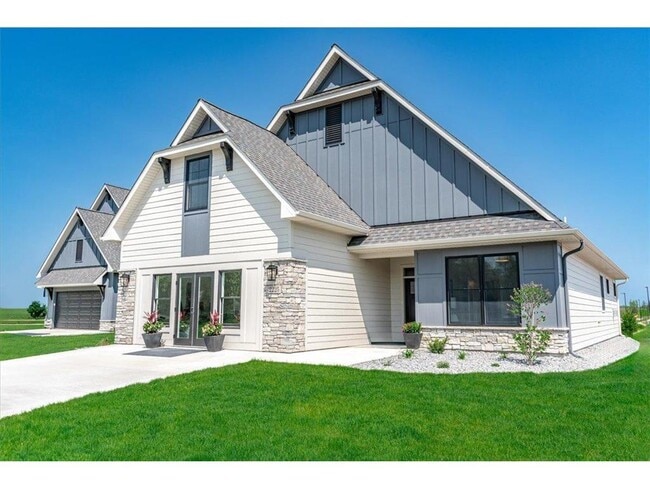 property at 2360 Sydney Ln