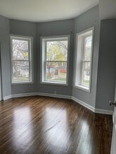 728 N Pine Ave in Chicago, IL - Building Photo - Building Photo