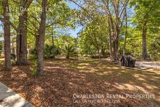 1971 Oak Tree Ln in Mount Pleasant, SC - Building Photo - Building Photo
