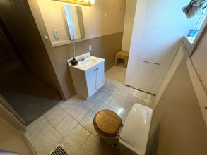 1202 Gomber Ave in Cambridge, OH - Building Photo - Building Photo