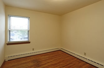 Sibley Manor Apartments in St. Paul, MN - Building Photo - Interior Photo