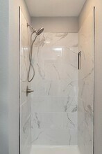 140 Sloan St in Franklin, NC - Foto de edificio - Building Photo