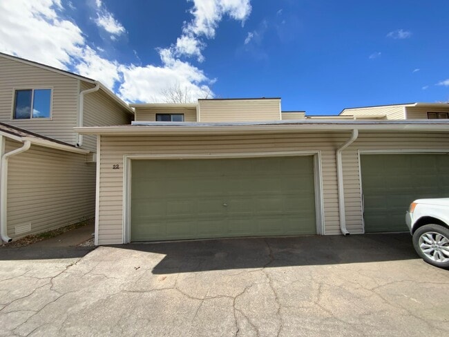 22 Westlake Dr NE in Albuquerque, NM - Building Photo - Building Photo