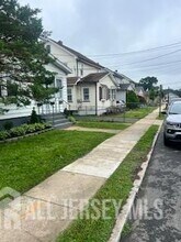 1021 Grandview Ave in Union, NJ - Building Photo - Building Photo