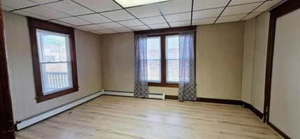 198 Broadway, Unit 1 in Whitehall, NY - Building Photo - Building Photo