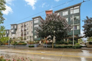 425 23rd Ave S, Unit A212 in Seattle, WA - Building Photo