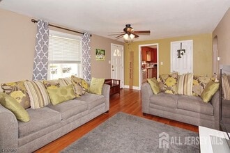 2 Mohawk Dr in Cranford, NJ - Building Photo - Building Photo