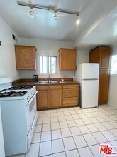 843-844 Huntley Dr in West Hollywood, CA - Building Photo - Building Photo